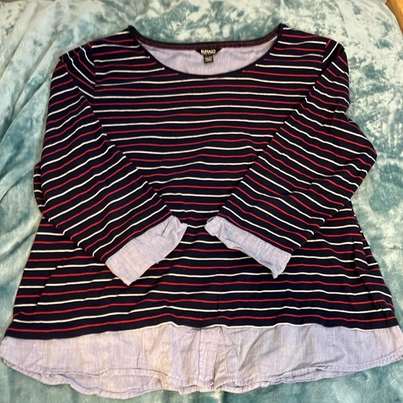 Buffalo Women’s 2XL Navy Top with Red and White Stripes and Chambray Detailing - Picture 1 of 3
